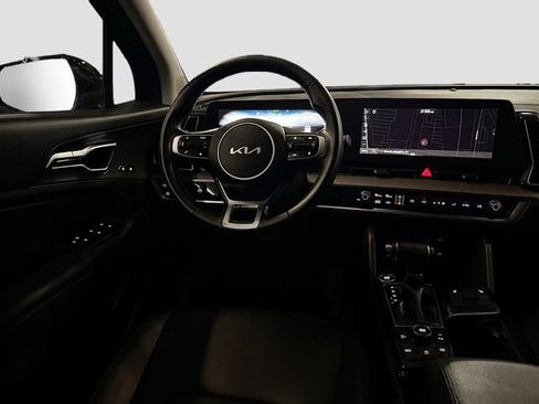 Used 2025 Kia Sportage SX image 24