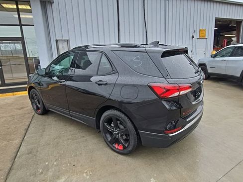 Used 2023 Chevrolet Equinox Premier image 4
