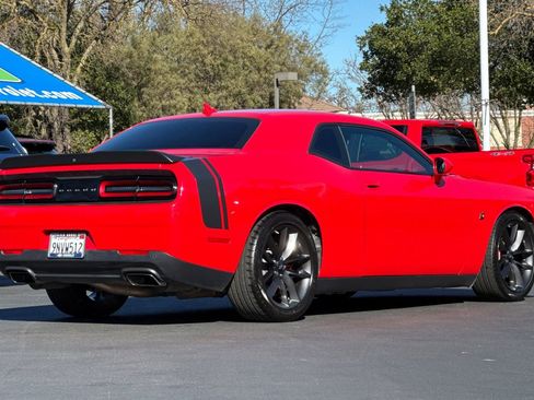 Used 2019 Dodge Challenger R/T Scat Pack w/ Shaker Package image 3
