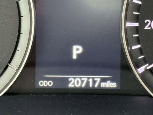 Used 2019 Lexus RX 450h AWD image 31