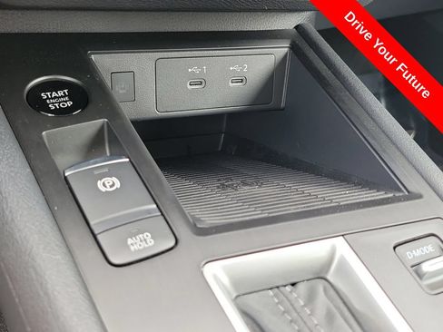 Used 2026 Nissan Kicks SV w/ SV Premium Package FWD image 14