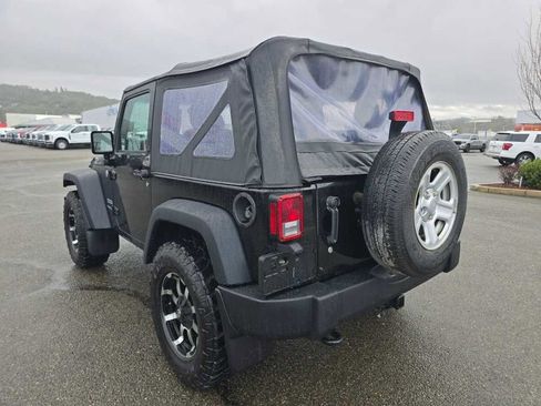 Used 2018 Jeep Wrangler Sport image 3