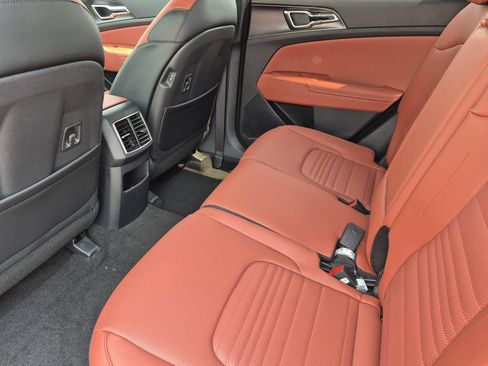 New 2026 Kia Sportage SX AWD/4WD image 12