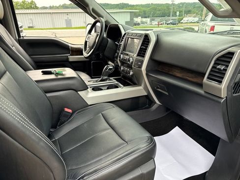 Used 2019 Ford F150 Lariat w/ Equipment Group 502A Luxury AWD/4WD image 45