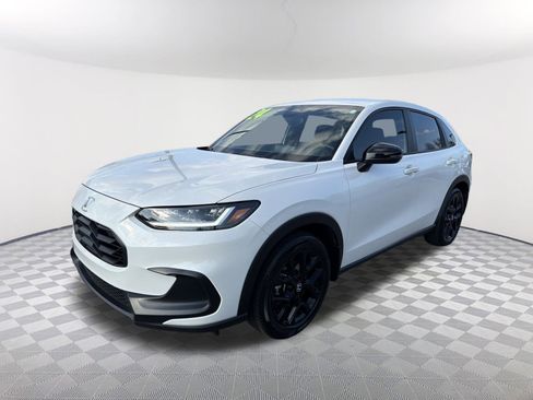 Used 2024 Honda HR-V Sport image 3