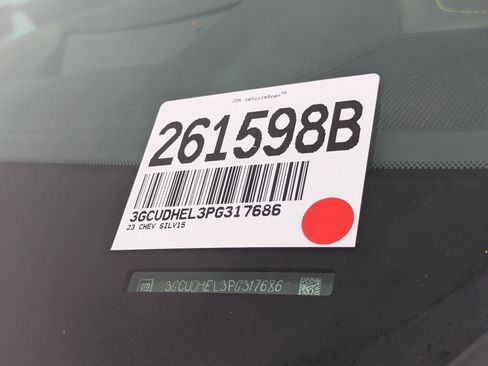 Certified 2023 Chevrolet Silverado 1500 ZR2 w/ Technology Package image 36