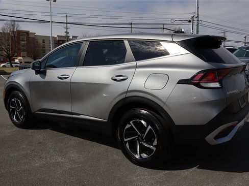 Certified 2025 Kia Sportage LX image 6