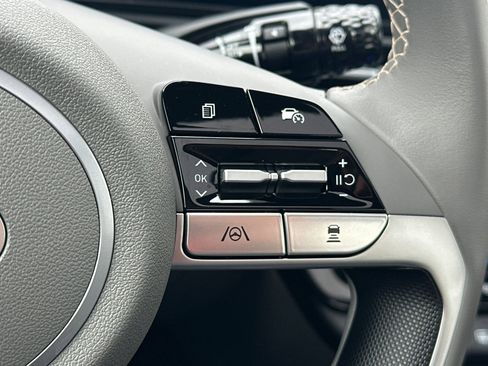 Used 2024 Hyundai Elantra SEL w/ Convenience Package image 25