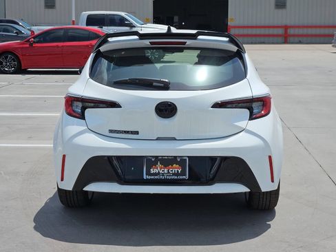 Certified 2026 Toyota Corolla SE FWD image 5