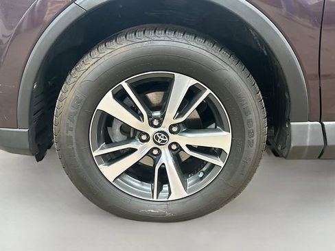 Used 2018 Toyota RAV4 XLE FWD image 31