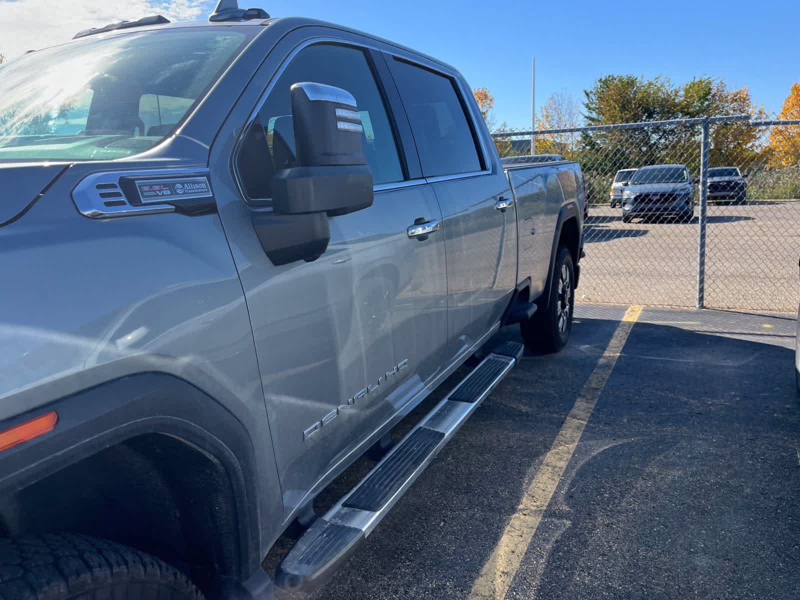 Used 2024 GMC Sierra 2500 Denali w/ Denali Reserve Package AWD/4WD image 7