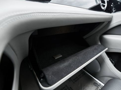 Used 2023 Bentley Bentayga Extended Wheelbase image 79