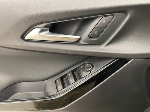 New 2026 Chevrolet Equinox LT w/ Safety and Technology Package AWD/4WD image 8