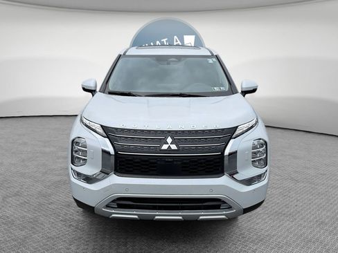 Used 2025 Mitsubishi Outlander SE AWD/4WD image 9