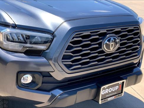 Used 2021 Toyota Tacoma TRD Off-Road AWD/4WD image 30