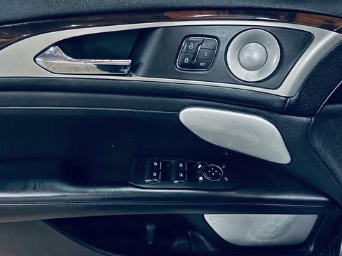 Used 2019 Lincoln MKZ Reserve w/ Luxury Package FWD image 31