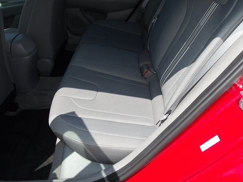 Used 2023 Hyundai Elantra SEL w/ Convenience Package FWD image 11