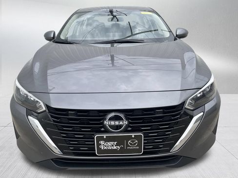 Used 2025 Nissan Sentra SV w/ All-Weather Package FWD image 2