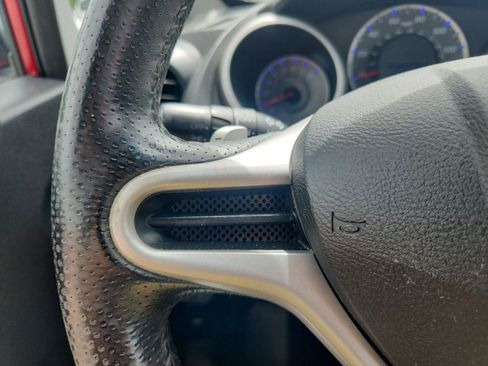 Used 2011 Honda Fit Sport image 28