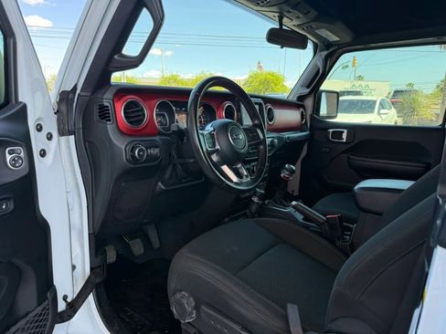 Used 2020 Jeep Wrangler Rubicon image 32