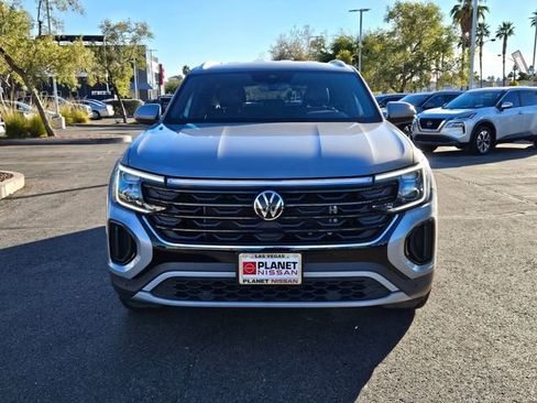 Used 2024 Volkswagen Atlas Cross Sport SE AWD/4WD image 4