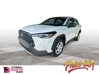 Used 2025 Toyota Corolla Cross L FWD video 1