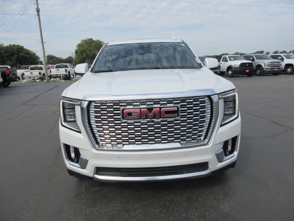 Certified 2023 GMC Yukon Denali AWD/4WD image 12