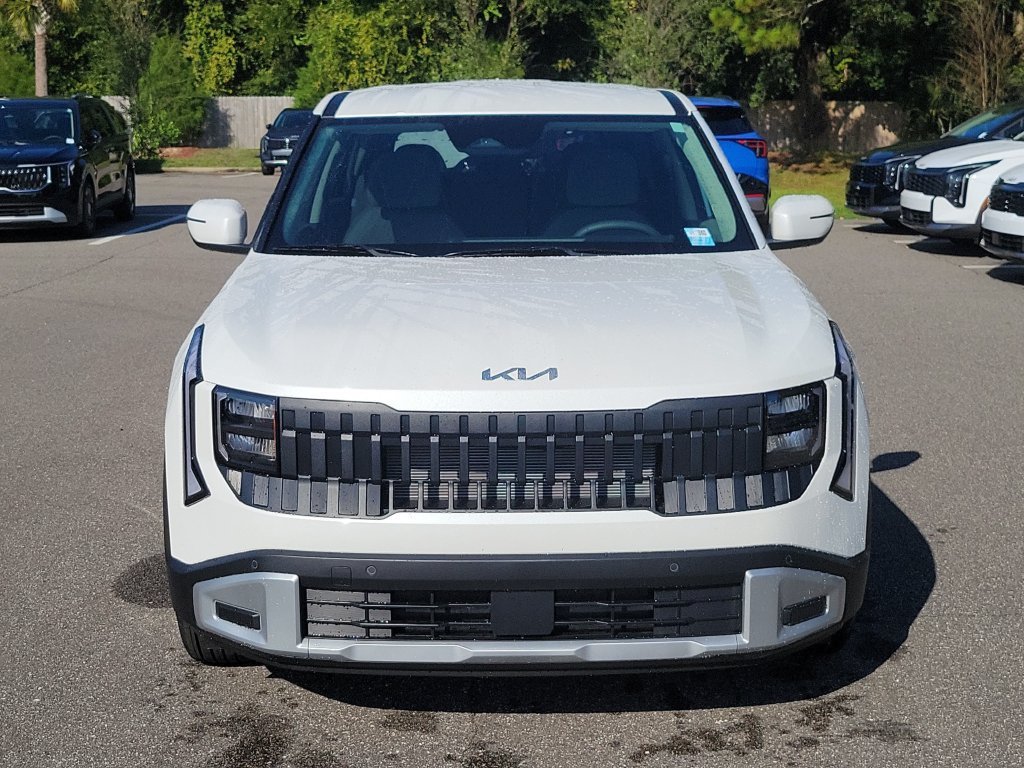 New 2027 Kia Seltos LX FWD image 2