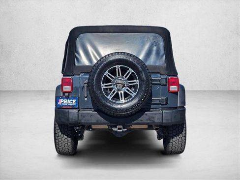 Used 2017 Jeep Wrangler Unlimited Sport w/ Connectivity Group AWD/4WD image 7