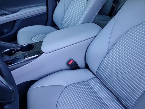 Certified 2024 Toyota Camry SE image 27