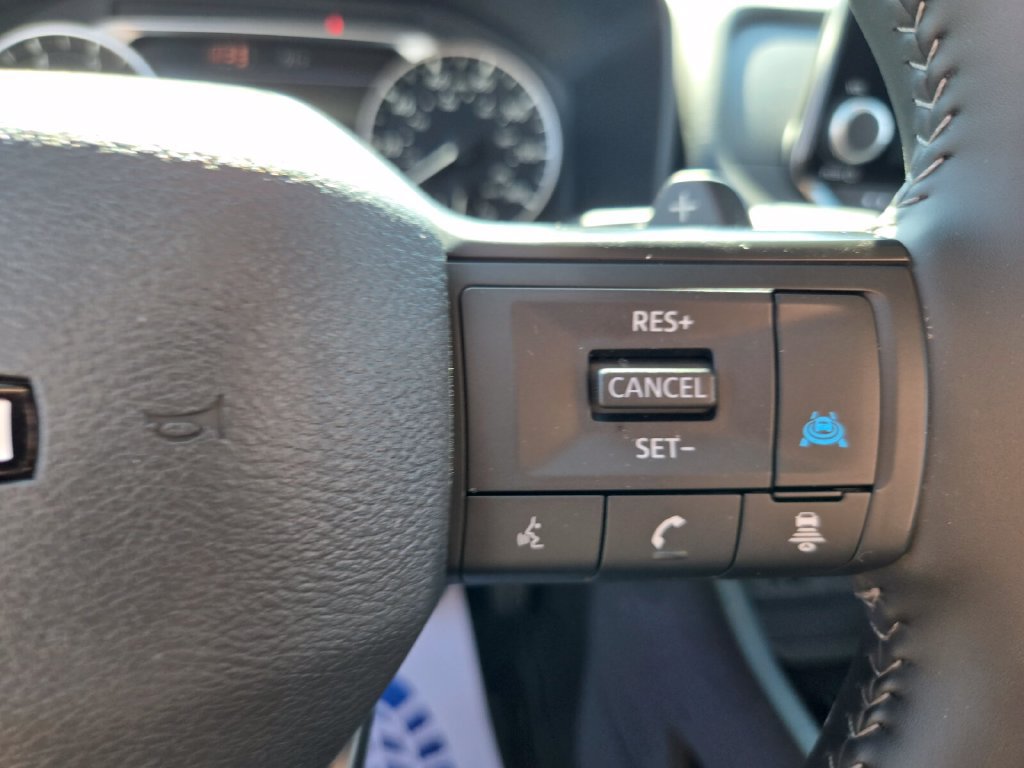 Certified 2026 Nissan Rogue Dark Armor AWD/4WD image 33