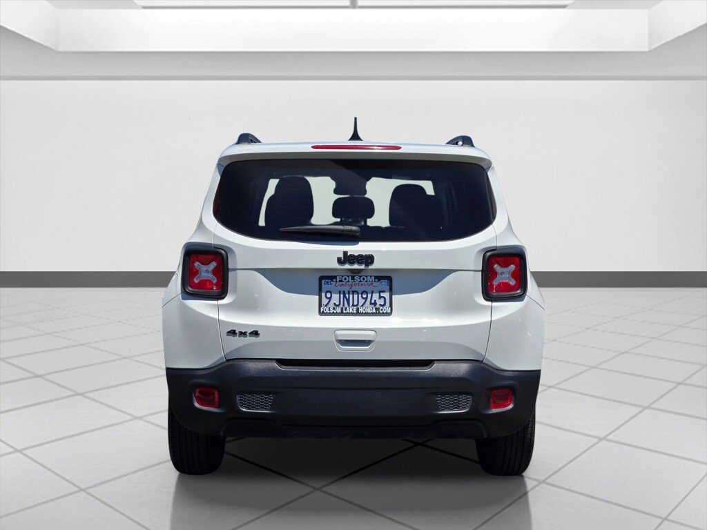 Used 2023 Jeep Renegade Latitude AWD/4WD image 6