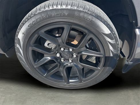 Used 2022 RAM 1500 Laramie image 8