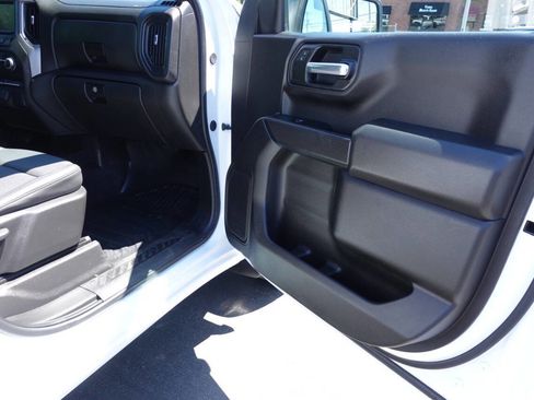 Used 2024 Chevrolet Silverado 1500 W/T w/ WT Value Package AWD/4WD image 35