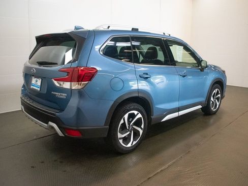 Used 2023 Subaru Forester Touring w/ Popular Package #2 AWD/4WD image 4