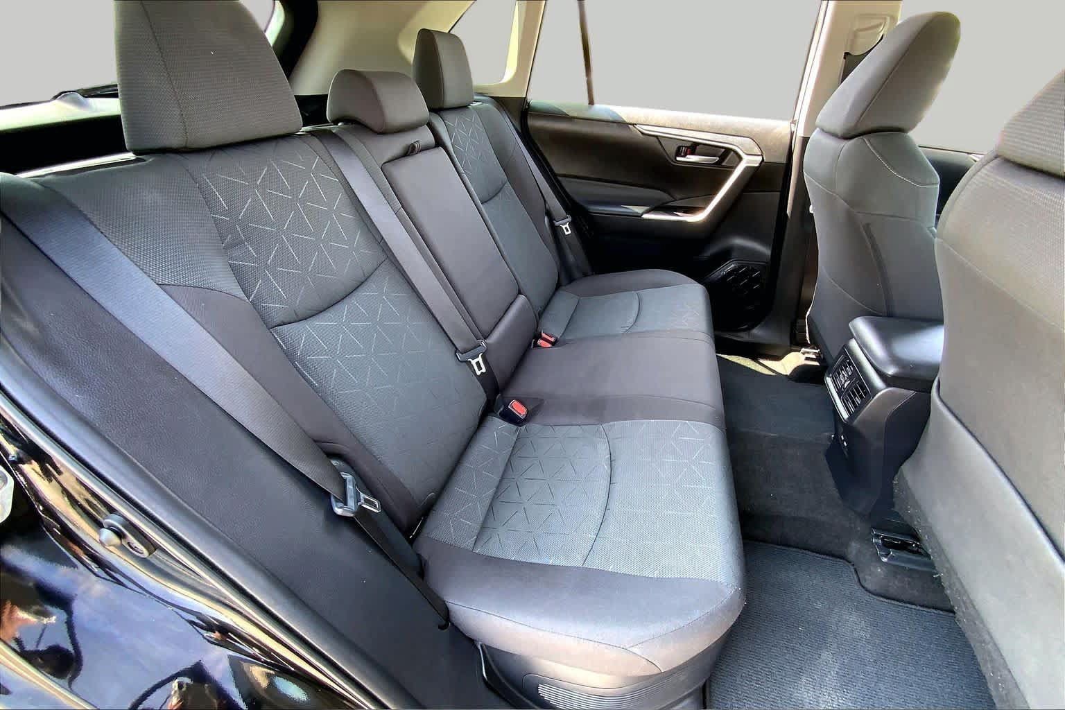 Used 2024 Toyota RAV4 XLE w/ Convenience Package AWD/4WD image 19