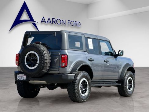 Used 2023 Ford Bronco 4-Door w/ Sasquatch Package AWD/4WD image 6