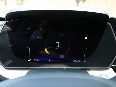 Used 2025 Chevrolet Trax LT FWD image 14
