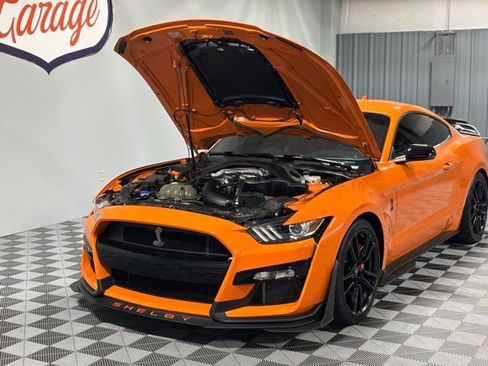 Used 2021 Ford Mustang Shelby GT500 w/ Technology Package image 37