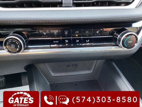 Used 2025 Chevrolet Equinox LT image 18