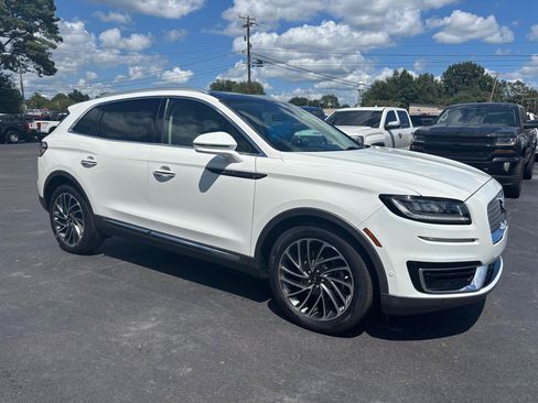 Used 2020 Lincoln Nautilus Reserve FWD image 2