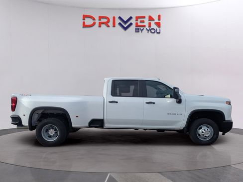 New 2026 Chevrolet Silverado 3500 W/T image 8