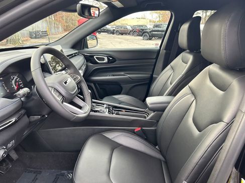 New 2026 Jeep Compass Limited image 24