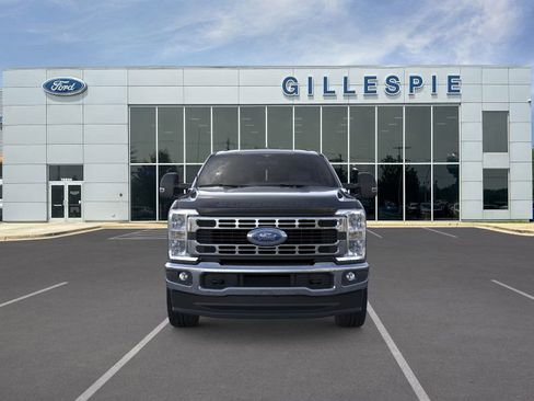 New 2025 Ford F250 XLT w/ FX4 Off-Road Package image 6