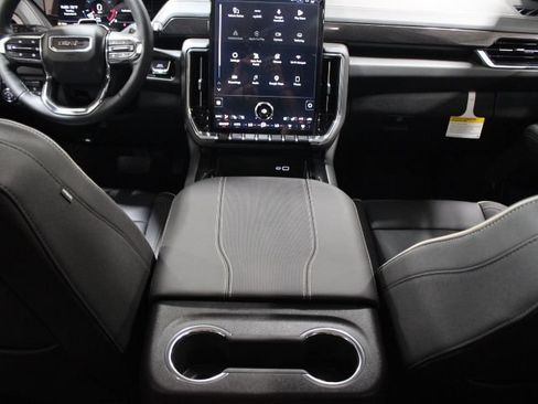 New 2026 GMC Yukon XL Elevation w/ Elevation Premium Package AWD/4WD image 33