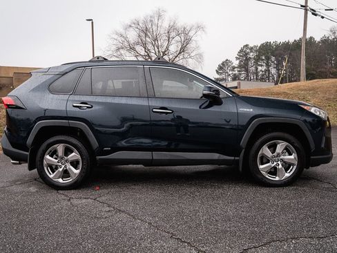 Certified 2021 Toyota RAV4 Limited image 9