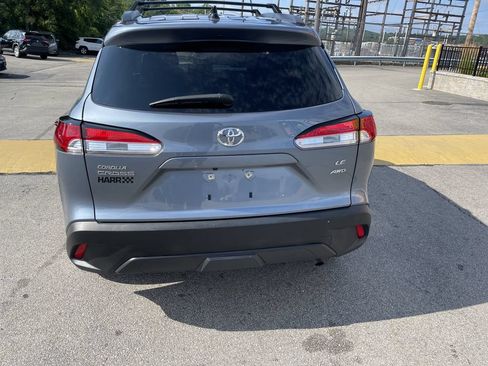 Certified 2025 Toyota Corolla Cross LE AWD/4WD image 4