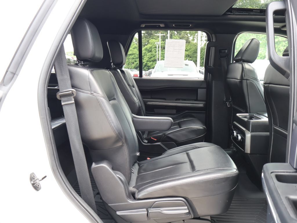 Used 2021 Ford Expedition XLT AWD/4WD image 35