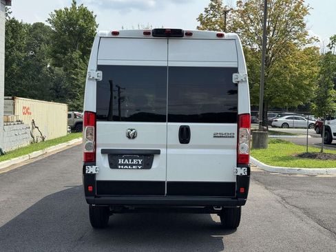 Used 2023 RAM ProMaster 2500 FWD image 21