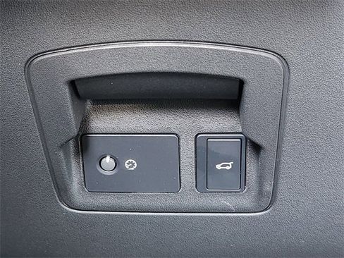 New 2025 Land Rover Range Rover Velar Dynamic SE image 20